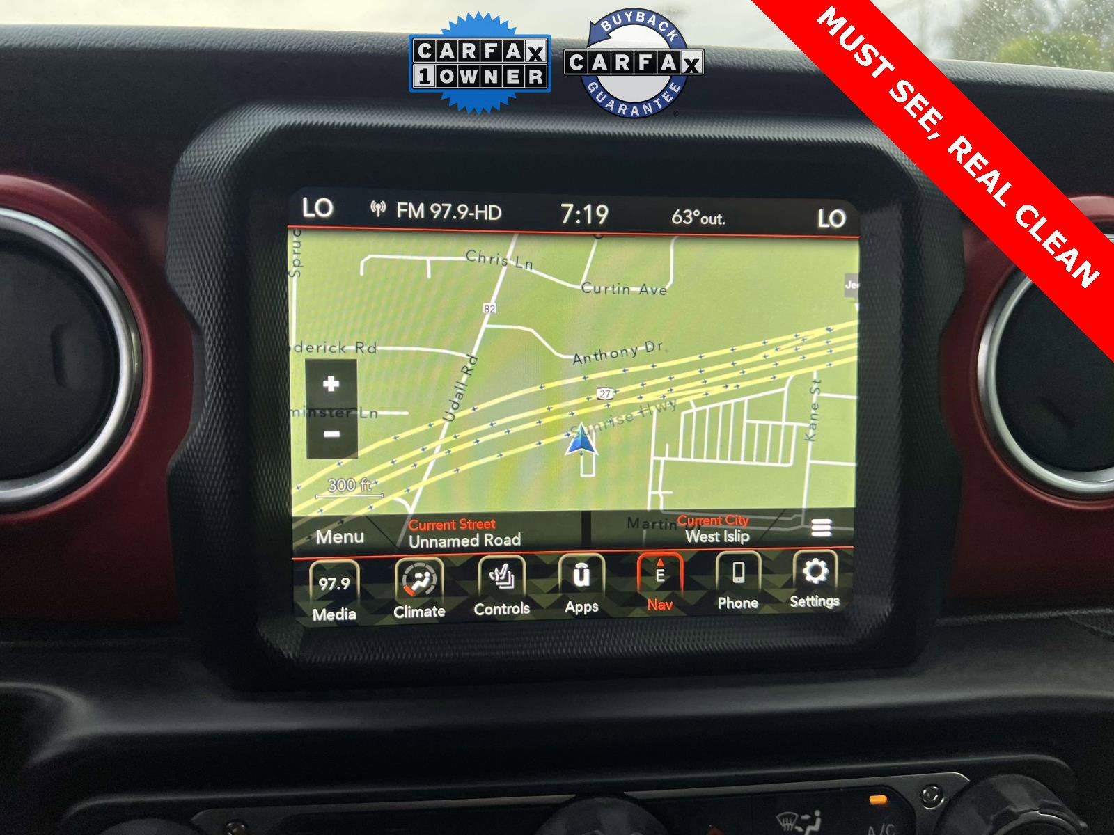 Used 2020 Jeep Gladiator Rubicon image 10