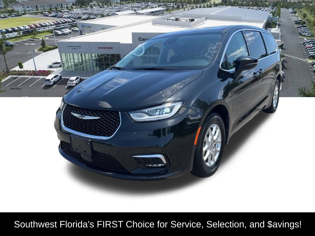 Certified 2023 Chrysler Pacifica Touring-L FWD image 2