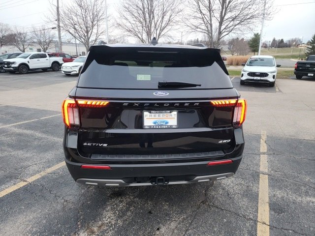 New 2025 Ford Explorer Active w/ Active Comfort Package image 7