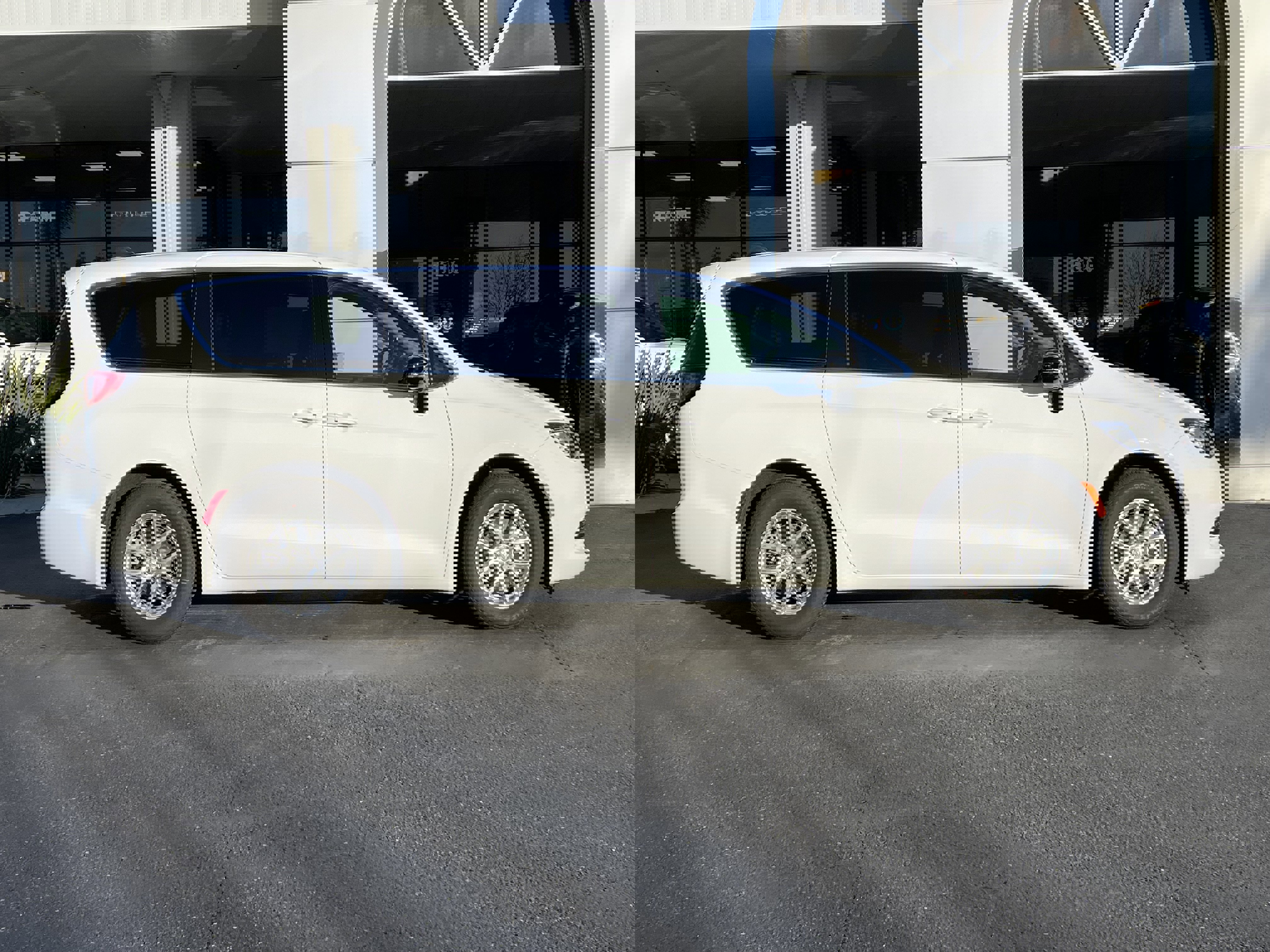 New 2026 Chrysler Voyager LX image 9