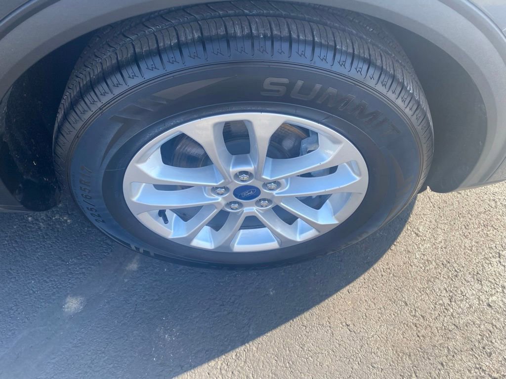 Used 2020 Ford Escape SE image 31