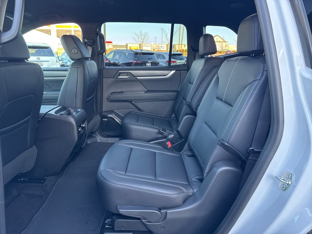 New 2026 GMC Acadia Elevation w/ Black Edition FWD image 28
