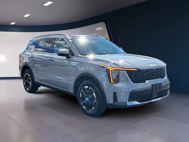 Certified 2026 Kia Sorento S w/ S Panoramic Sunroof Package AWD/4WD image 7