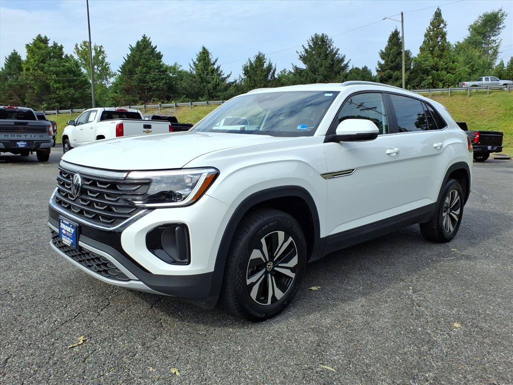 Used 2025 Volkswagen Atlas Cross Sport SE AWD/4WD image 8