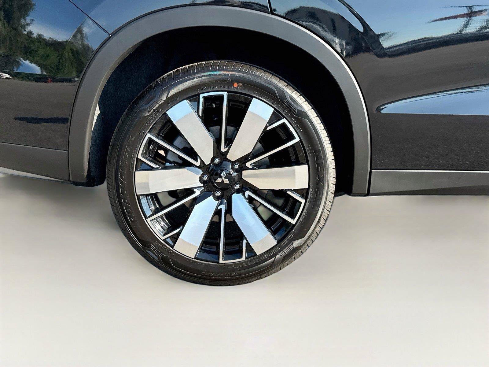 New 2026 Mitsubishi Outlander SE FWD image 36