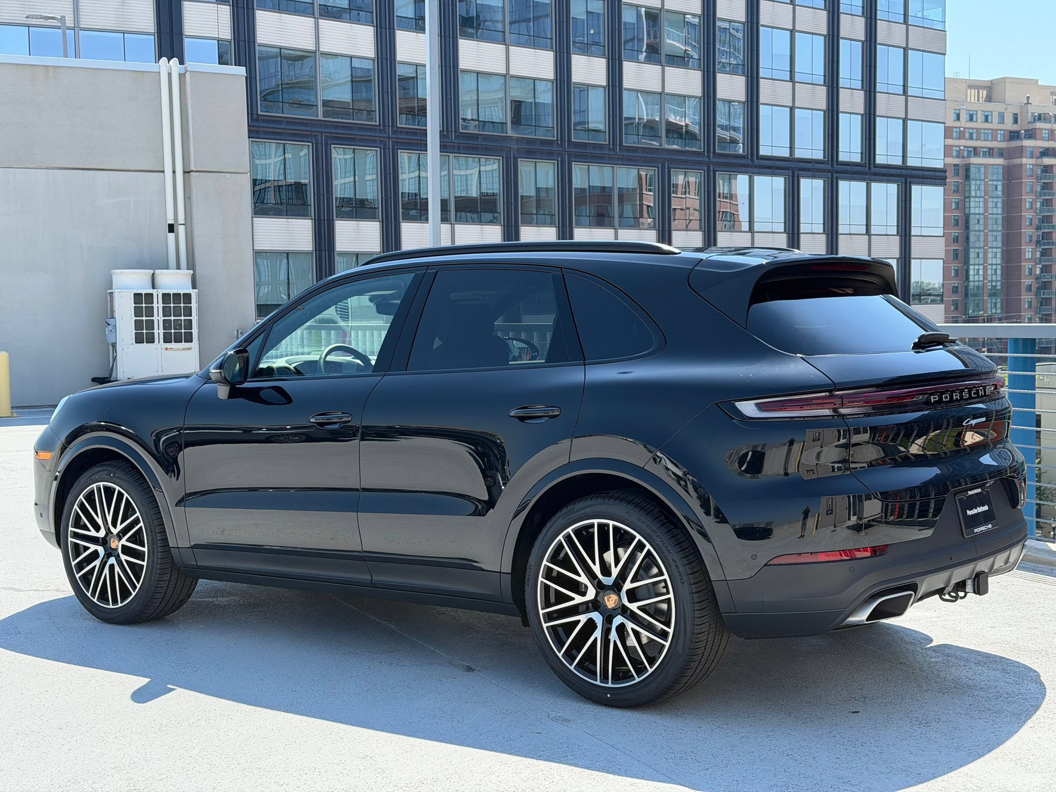 Used 2026 Porsche Cayenne AWD/4WD image 3