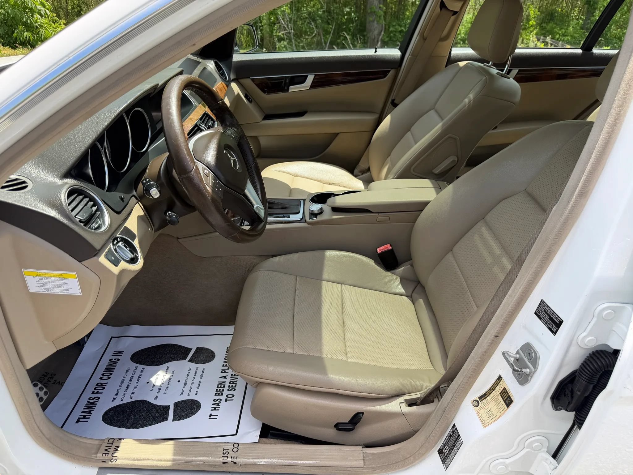 Used 2013 Mercedes-Benz C 250 Sedan image 16