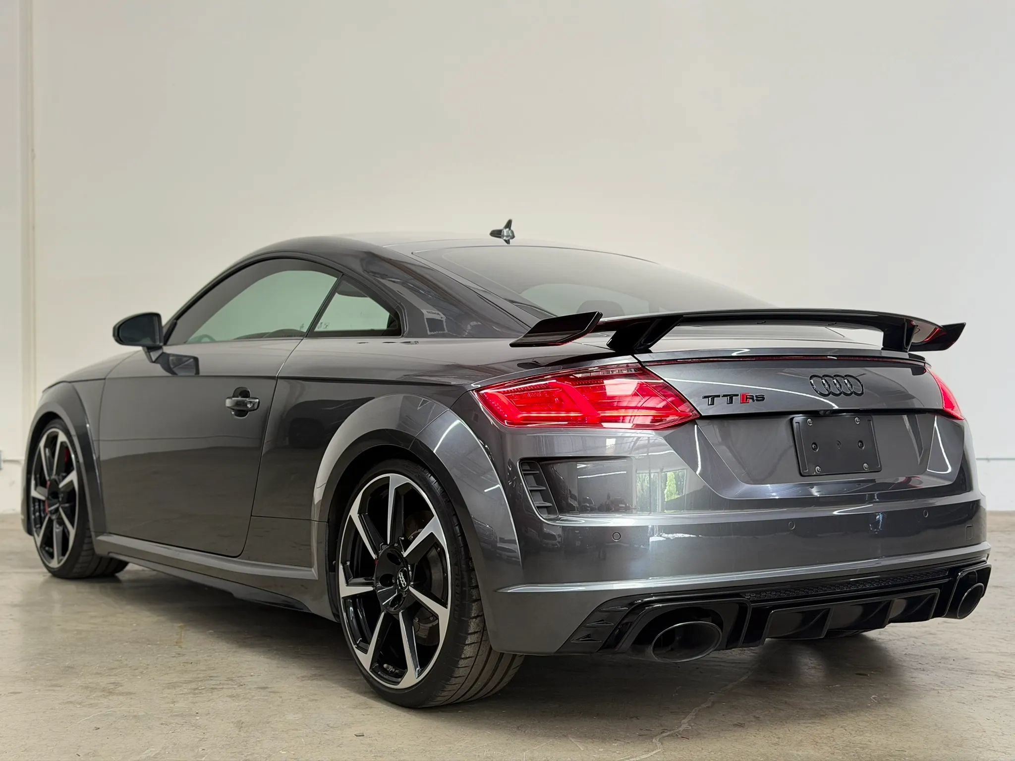 Used 2019 Audi TT RS w/ Technology Package AWD/4WD image 7