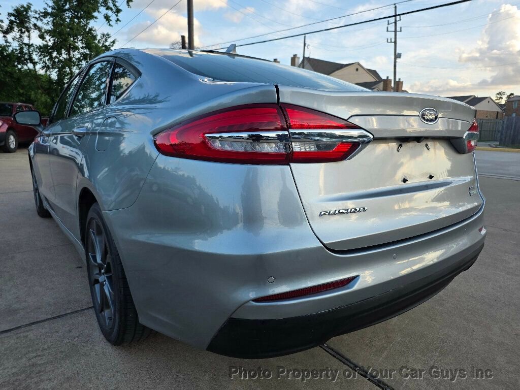 Used 2020 Ford Fusion SEL FWD image 18