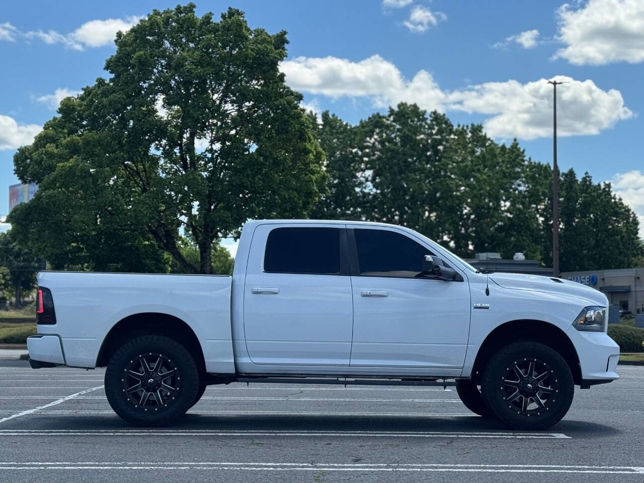 Used 2015 RAM 1500 Sport AWD/4WD image 8
