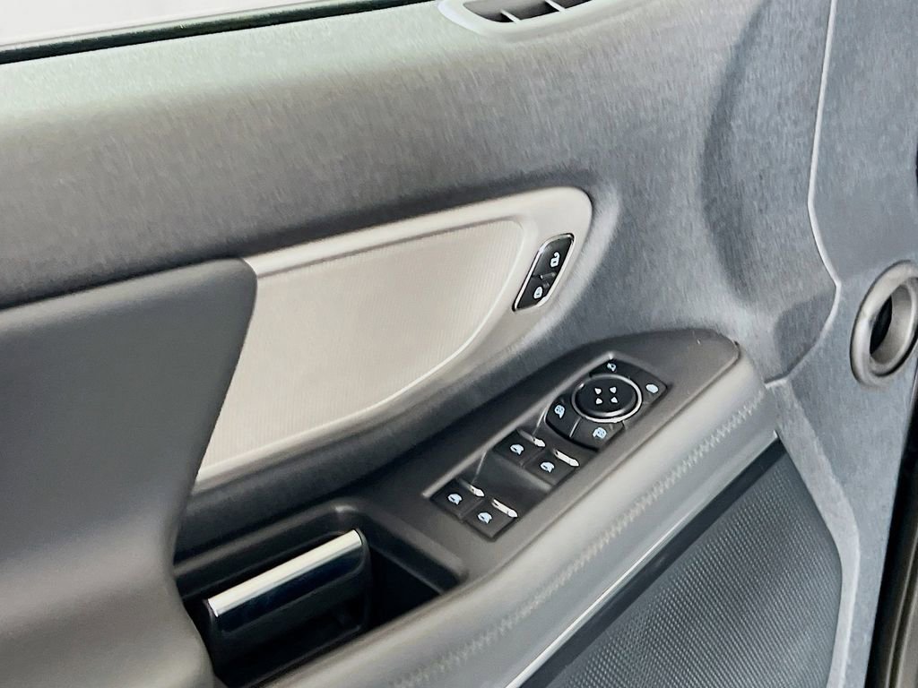 New 2026 Ford Expedition Active image 12
