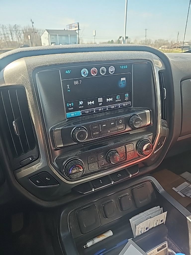 Used 2018 Chevrolet Silverado 1500 LT w/ All Star Edition image 8