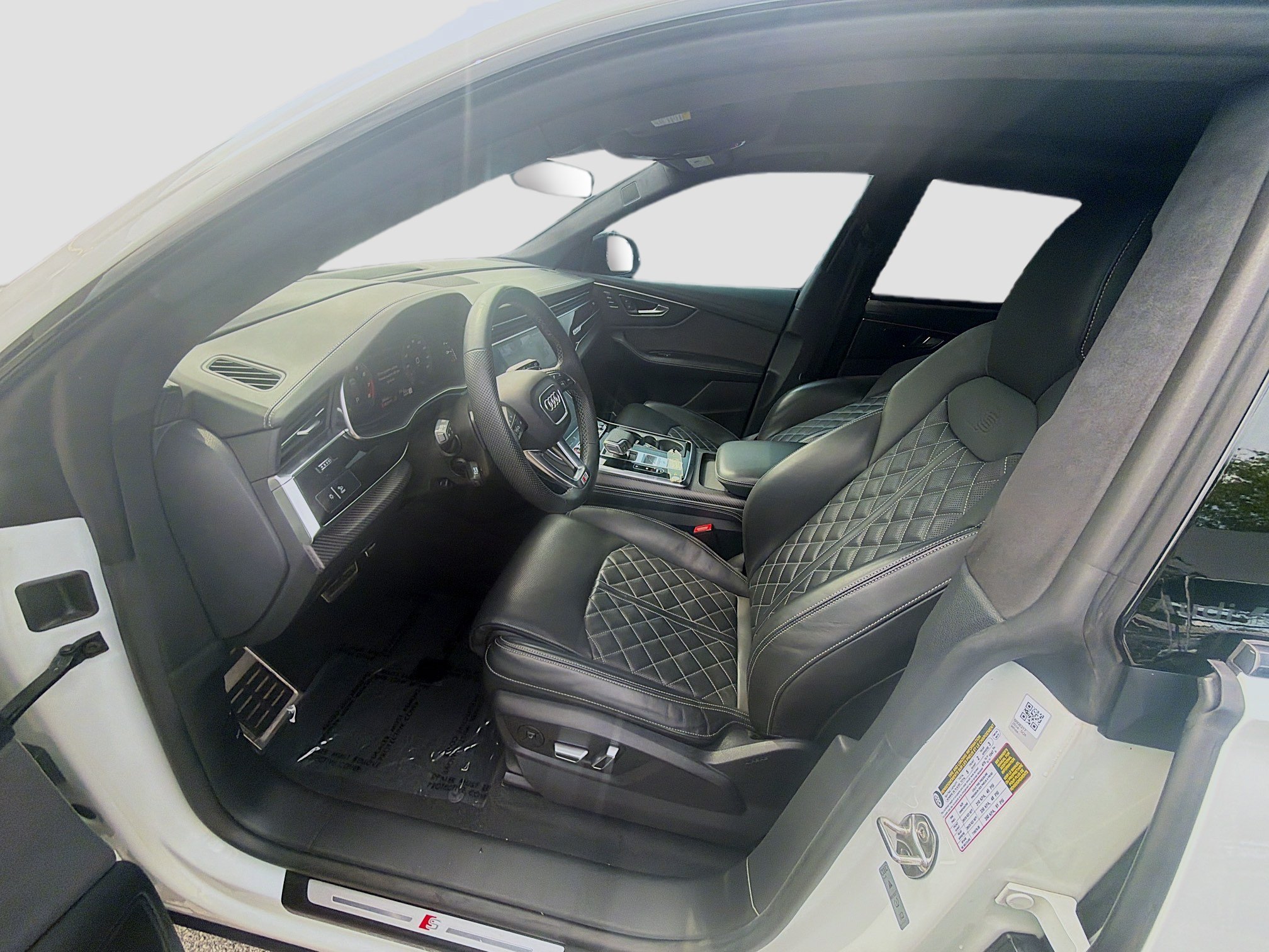 Used 2024 Audi SQ8 Prestige AWD/4WD image 19