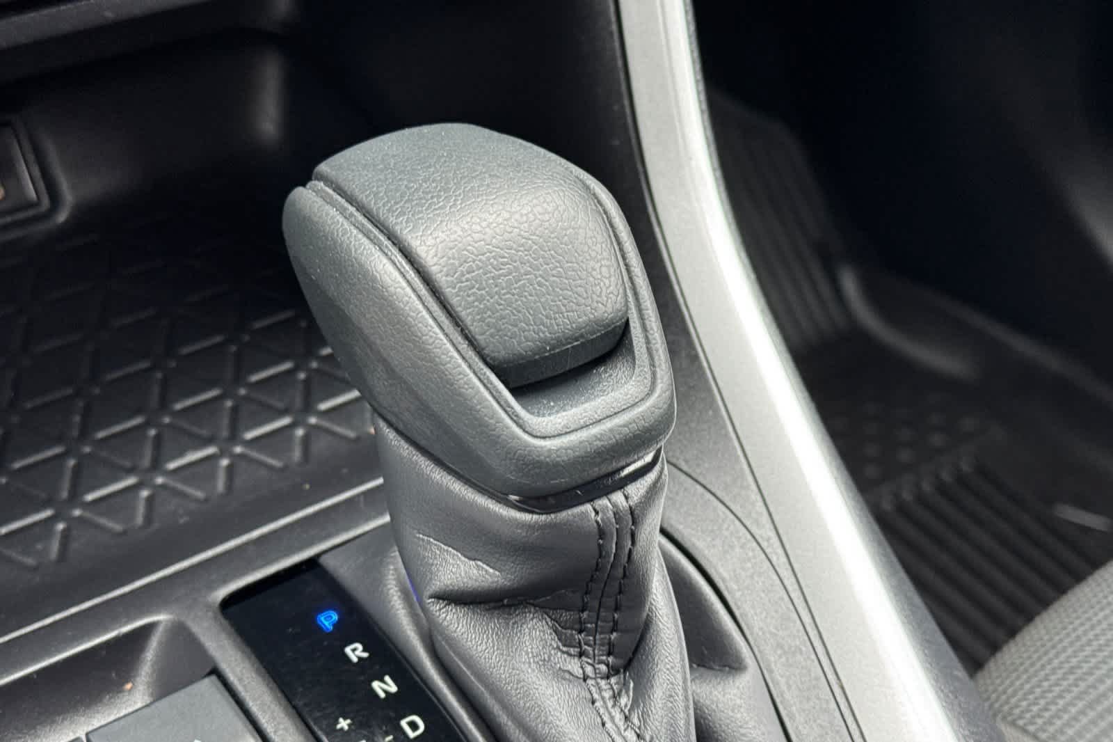 Certified 2024 Toyota RAV4 LE AWD/4WD image 22
