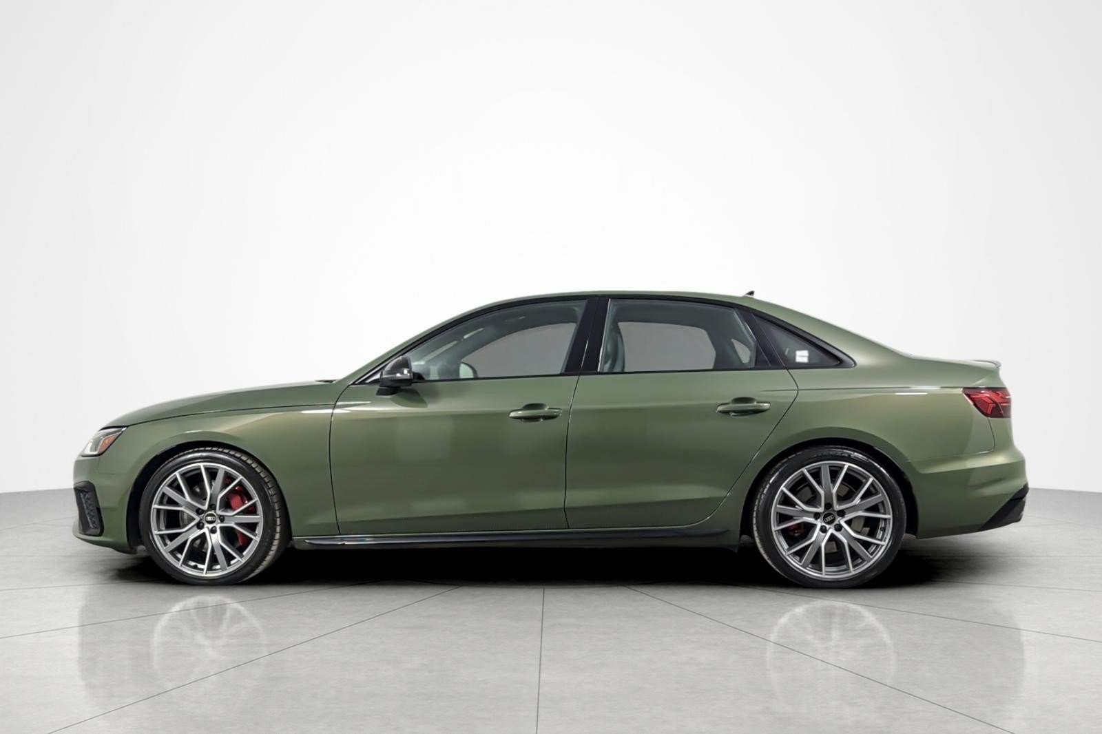 Used 2023 Audi S4 Premium Plus w/ Premium Plus Package AWD/4WD image 2