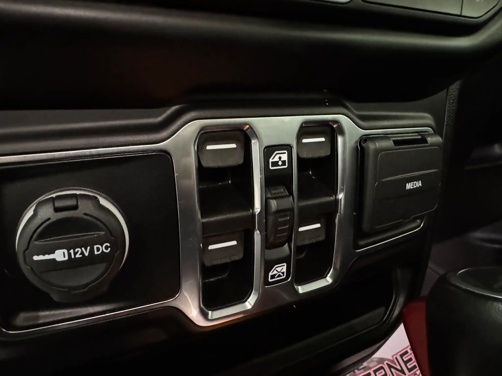 Used 2022 Jeep Gladiator Overland w/ Popular Equipment Package image 24