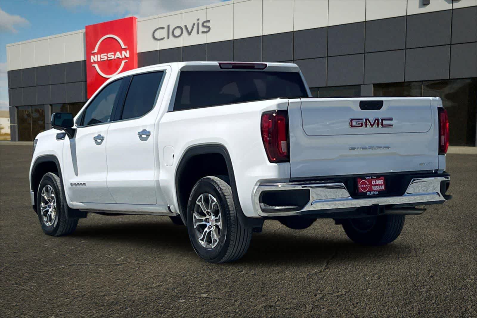 Used 2025 GMC Sierra 1500 SLT RWD image 7
