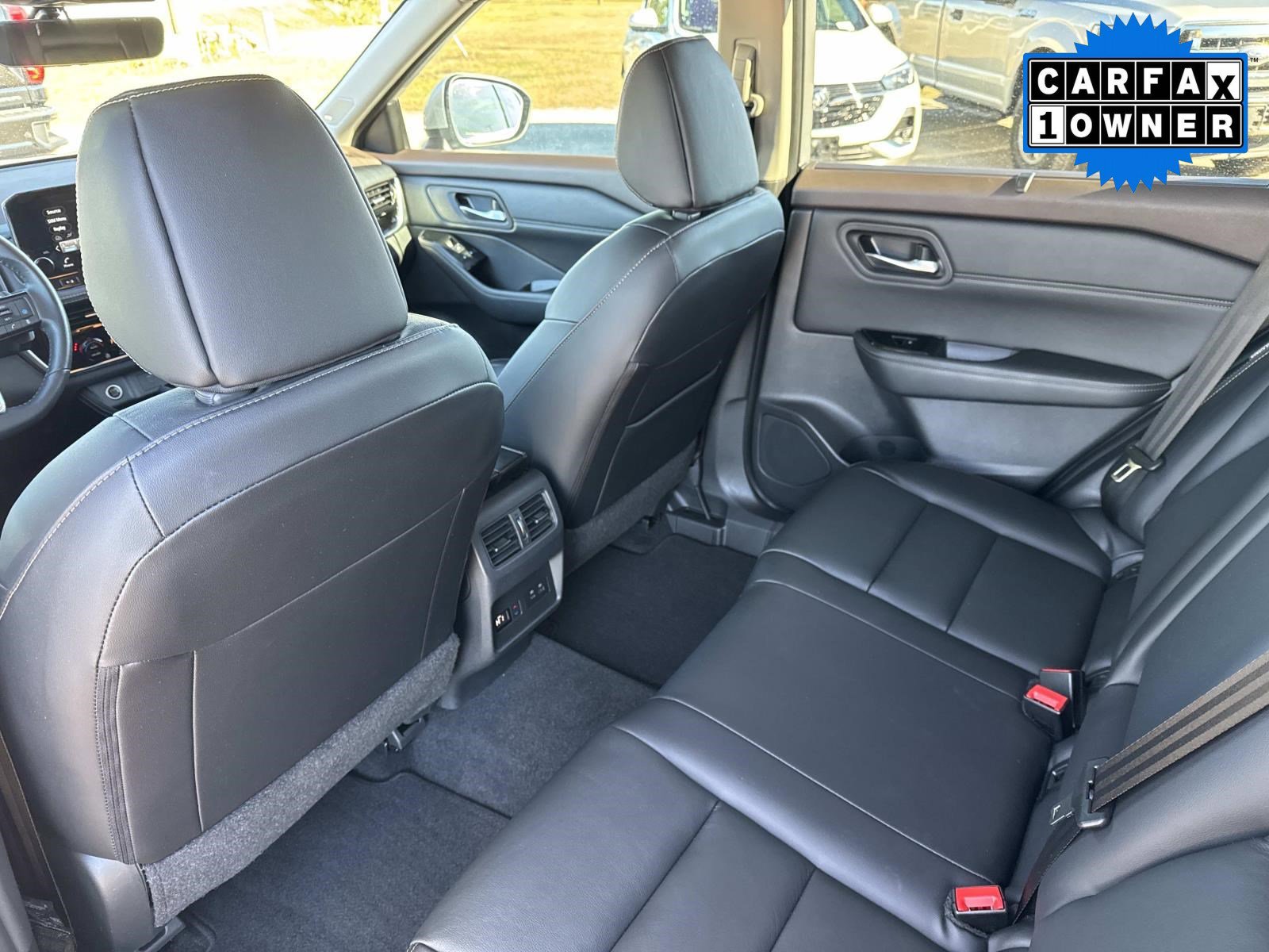 Used 2023 Nissan Rogue SL w/ SL Premium Package image 15