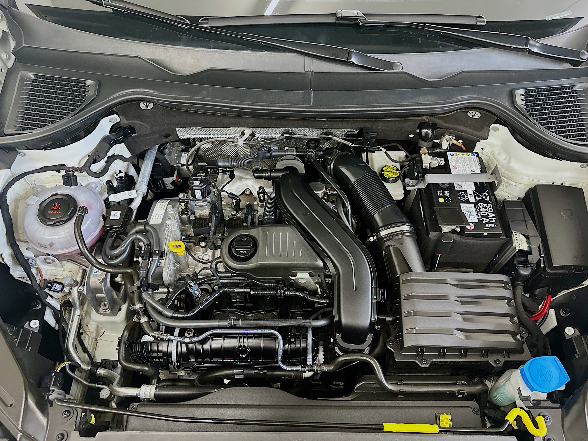 Used 2024 Volkswagen Taos S image 33