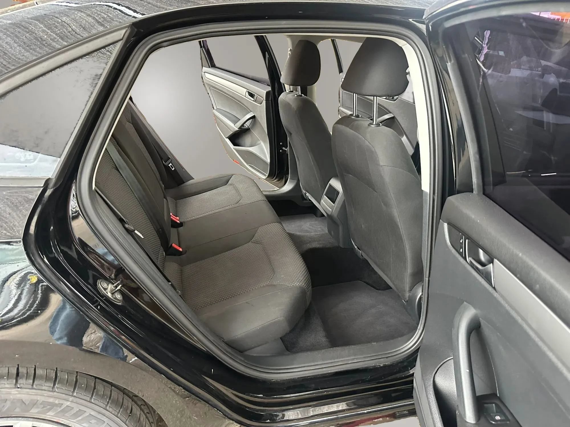 Used 2014 Volkswagen Passat 1.8T S FWD image 15