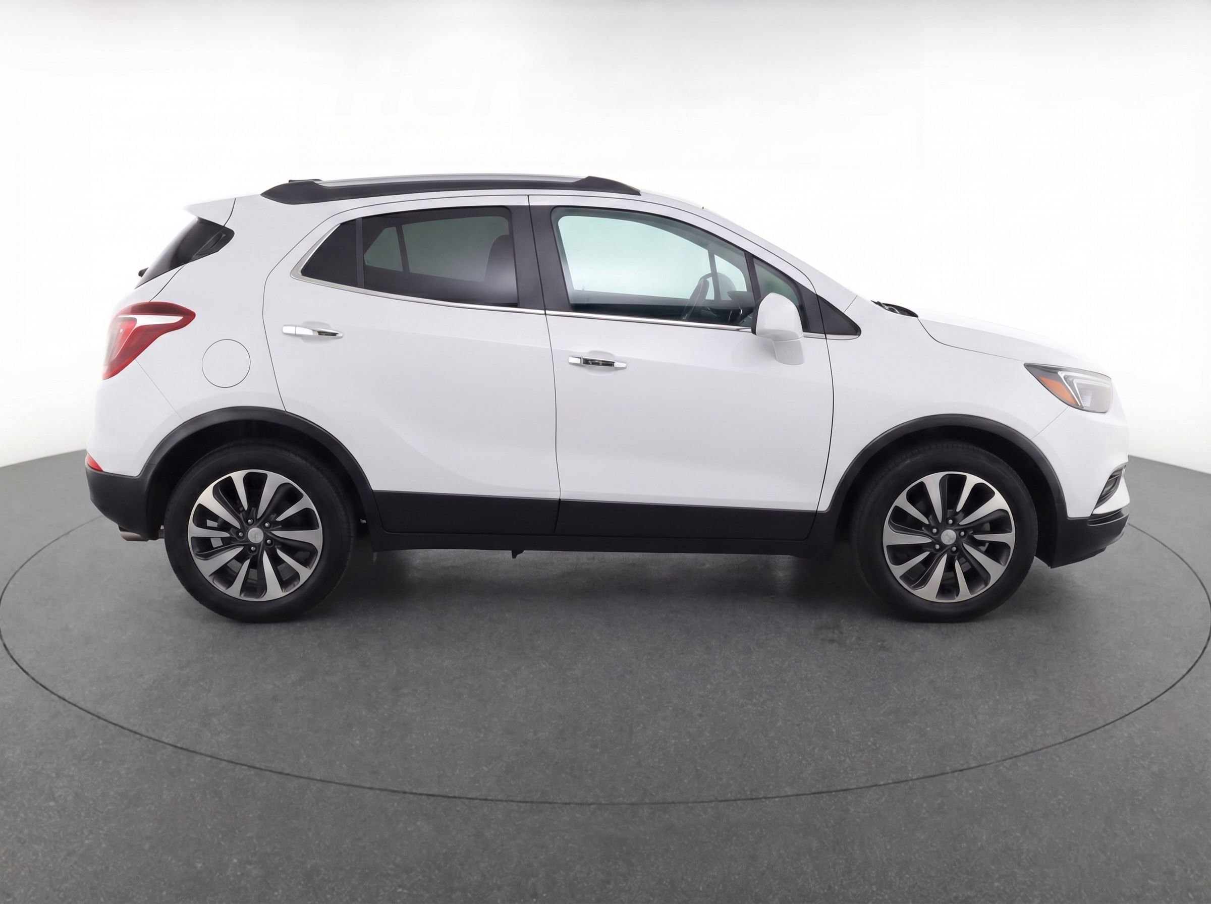 Certified 2021 Buick Encore Preferred w/ Safety Package image 6