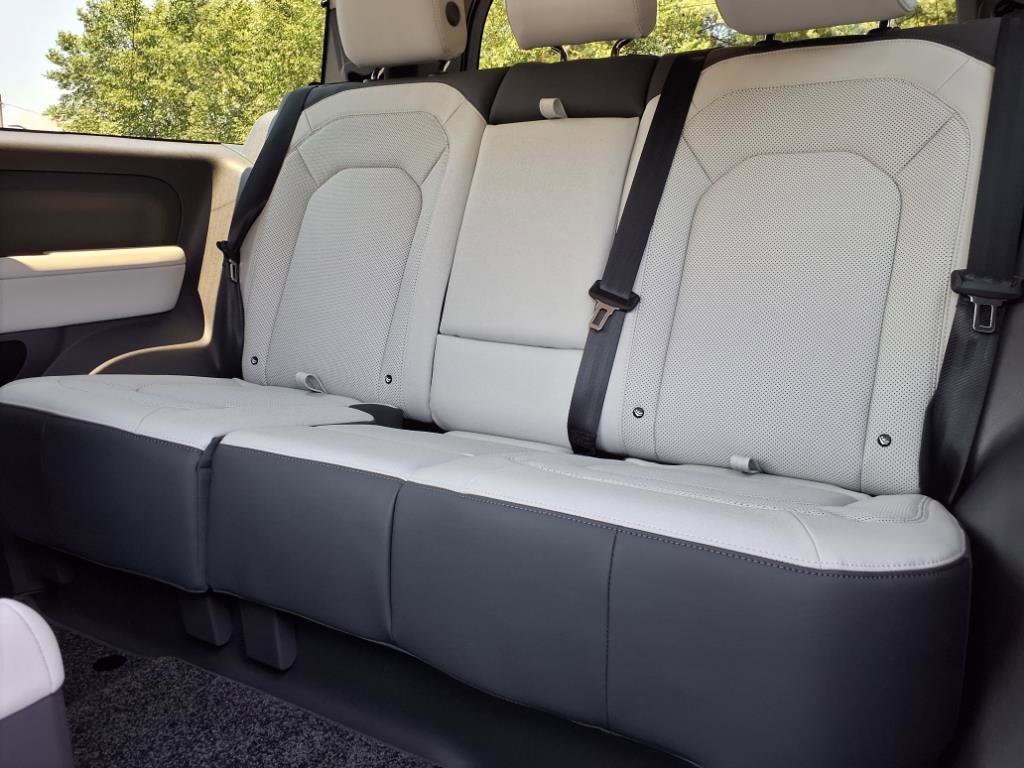 New 2025 Land Rover Defender 90 S image 5