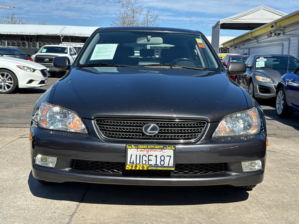 Used 2002 Lexus IS 300 SportCross RWD image 3