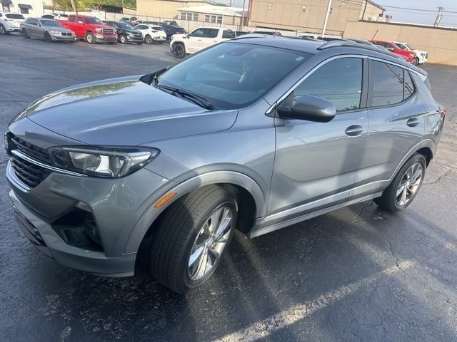 Used 2023 Buick Encore GX Select w/ Sport Touring Package image 4