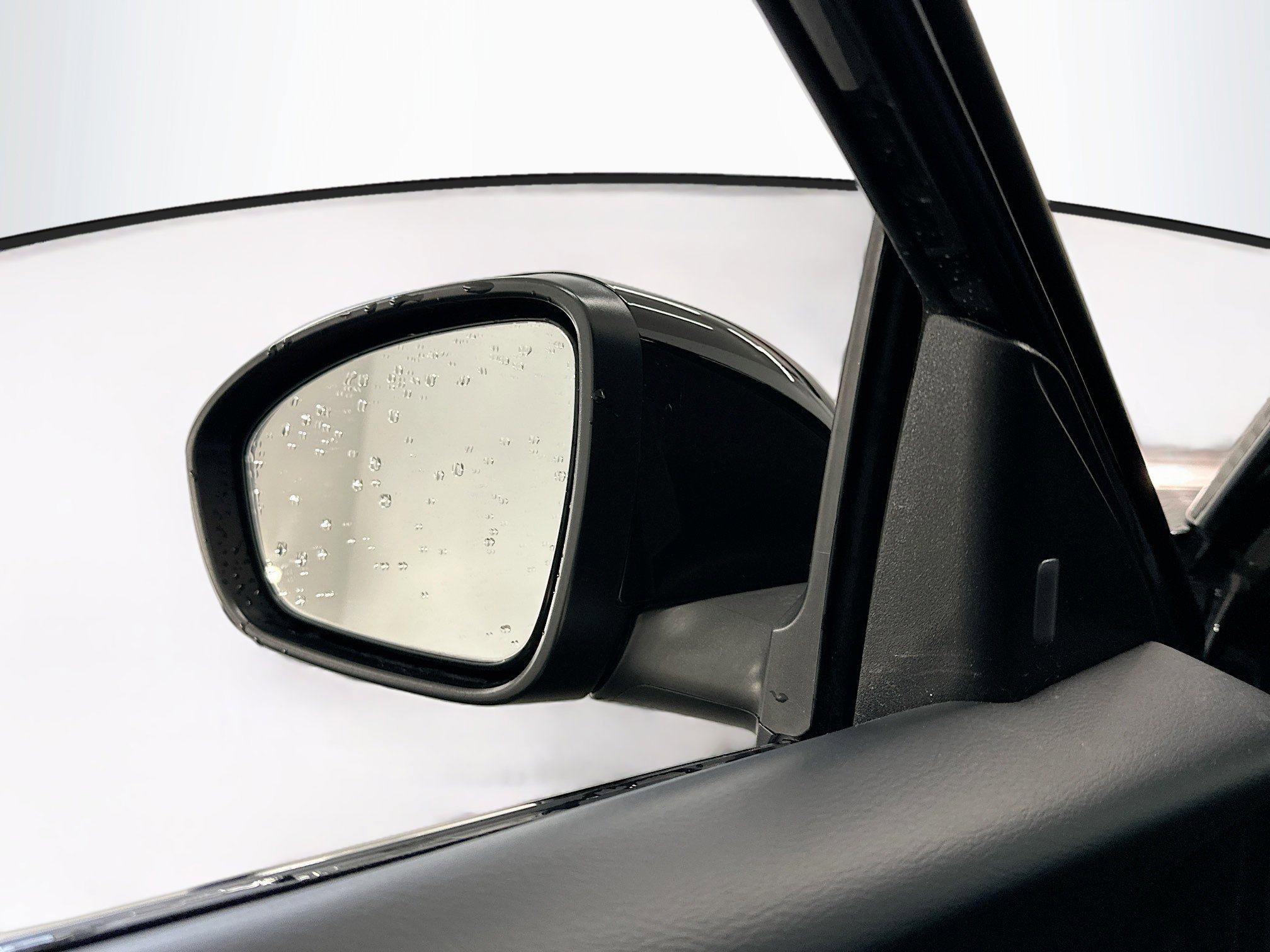 Used 2025 Nissan Sentra SV FWD image 16