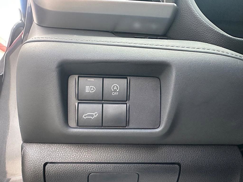 Certified 2024 Toyota Highlander Limited image 23