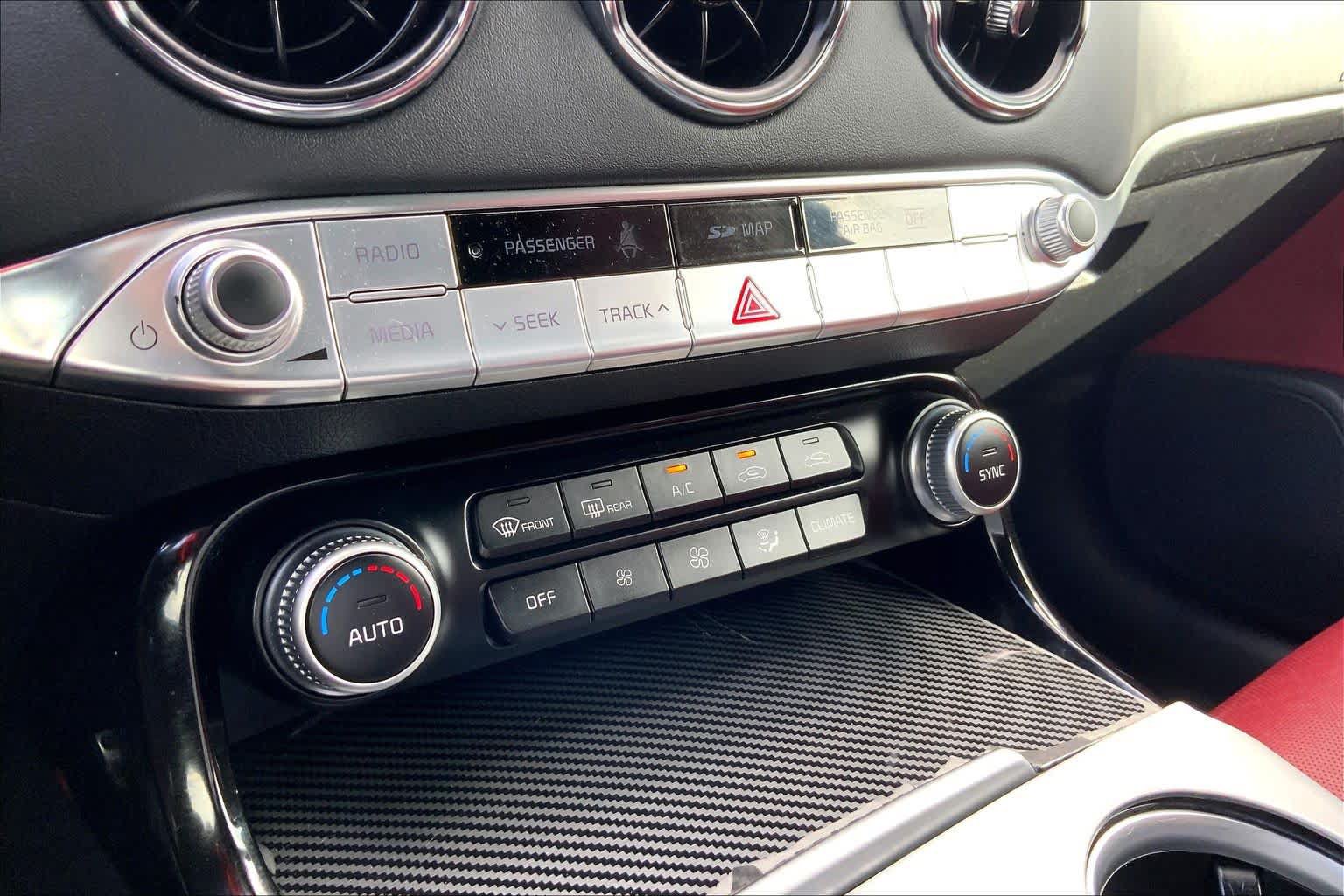 Used 2019 Kia Stinger GT2 RWD image 33