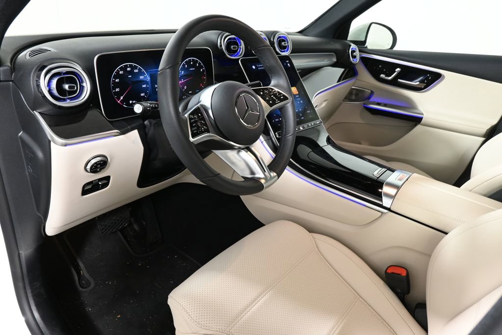 Certified 2025 Mercedes-Benz GLC 300 4MATIC image 13