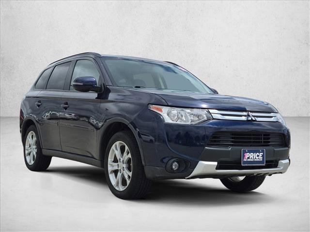 Used 2015 Mitsubishi Outlander SE AWD/4WD image 3
