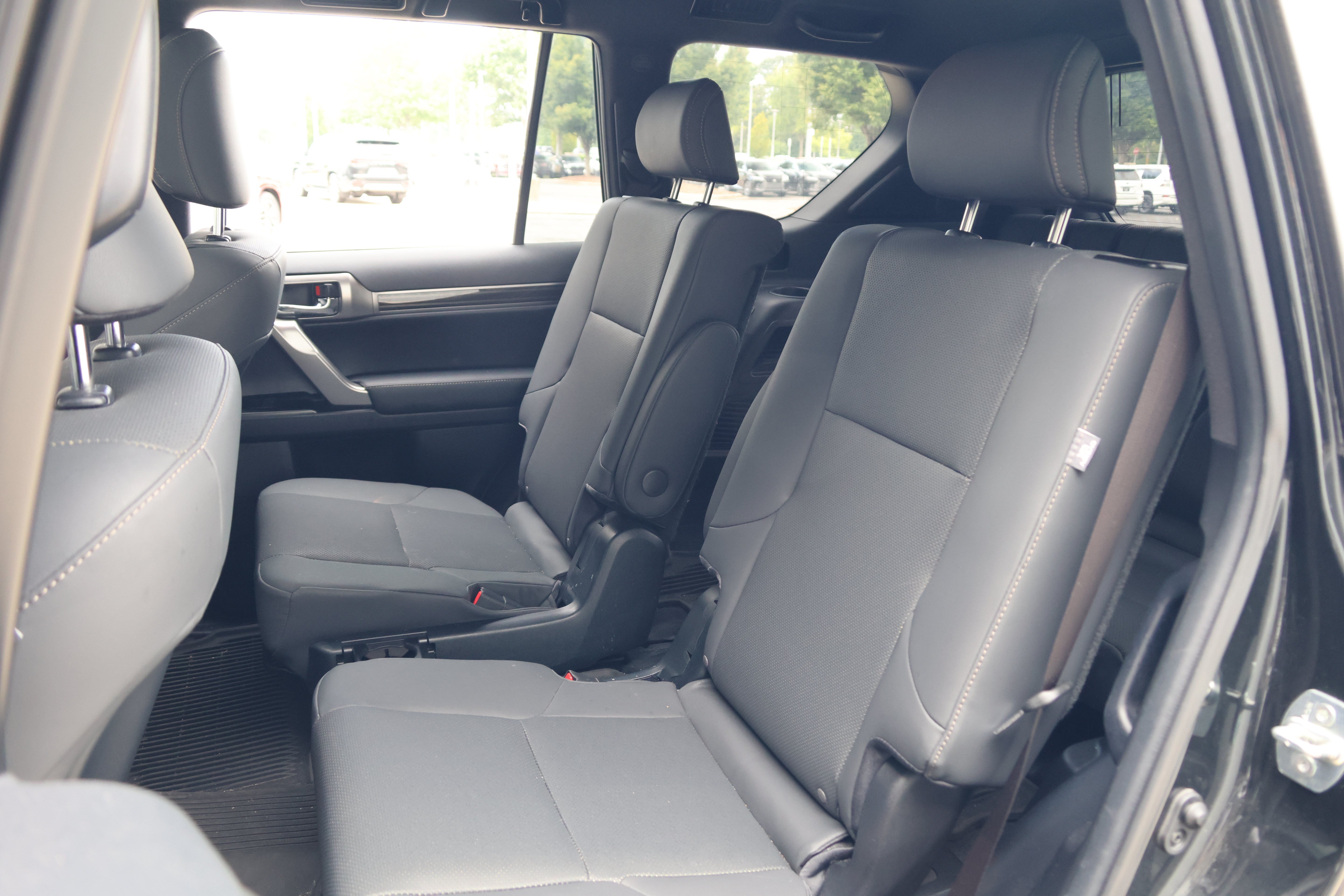 Certified 2023 Lexus GX 460 Premium AWD/4WD image 36