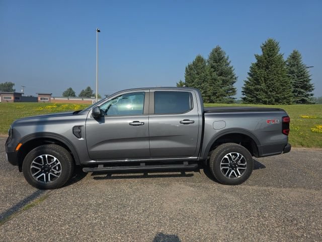 Used 2026 Ford Ranger Lariat w/ FX4 Off-Road Package AWD/4WD image 2