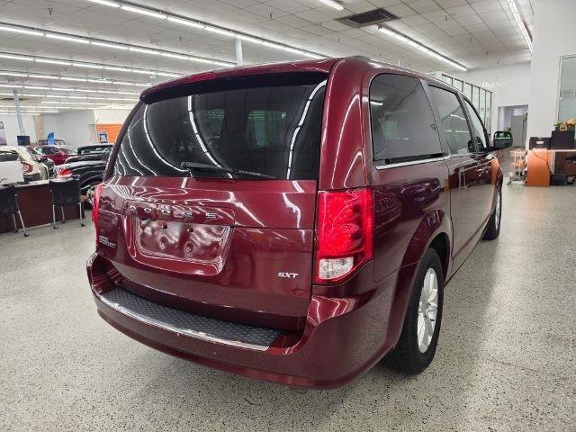 Used 2018 Dodge Grand Caravan SXT FWD image 5