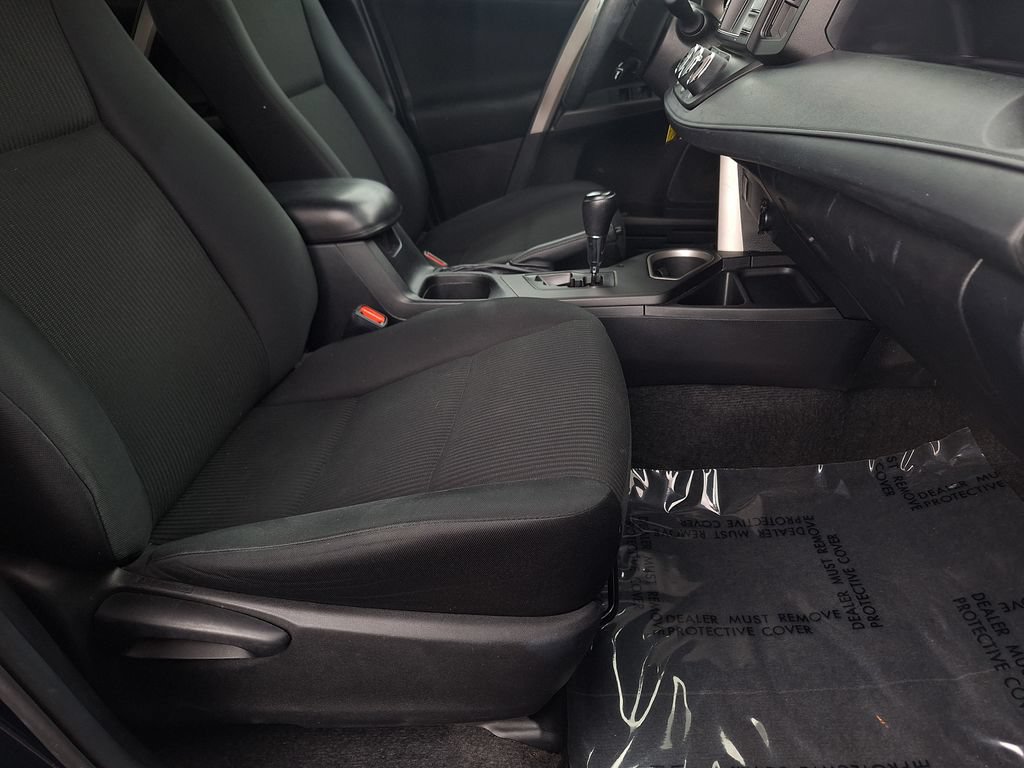 Used 2017 Toyota RAV4 LE FWD image 25