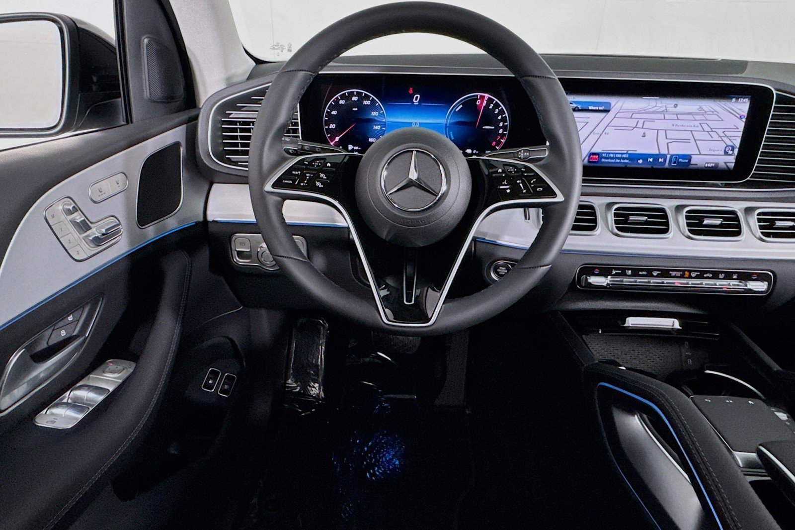 New 2026 Mercedes-Benz GLE 450e 4MATIC image 4