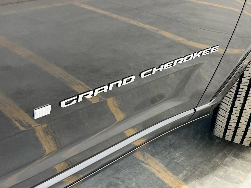 New 2025 Jeep Grand Cherokee L Overland w/ Luxury Tech Group IV AWD/4WD image 45