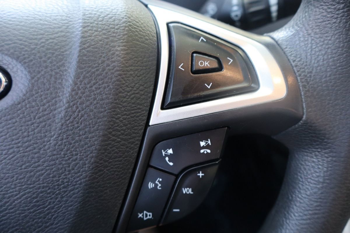 Used 2014 Ford Fusion SE FWD image 31