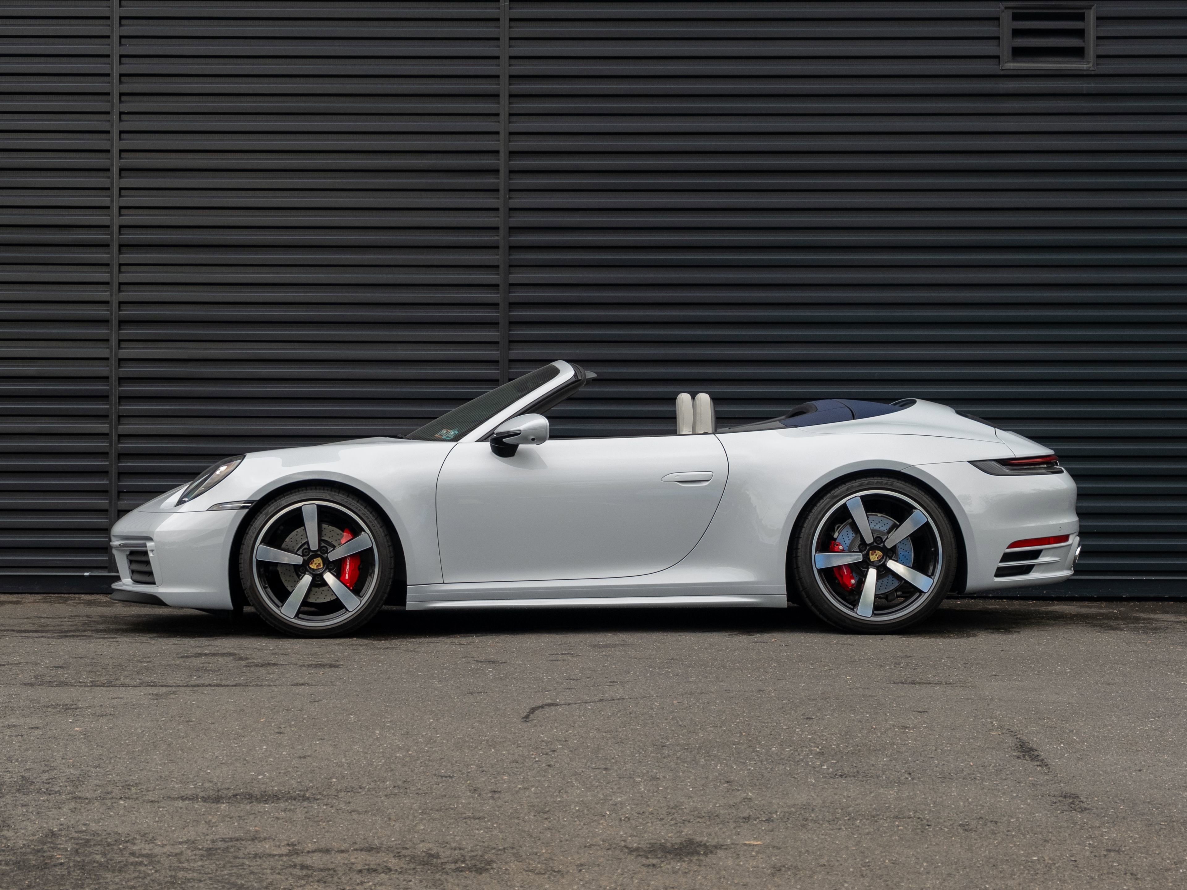 Certified 2024 Porsche 911 Carrera S RWD image 2