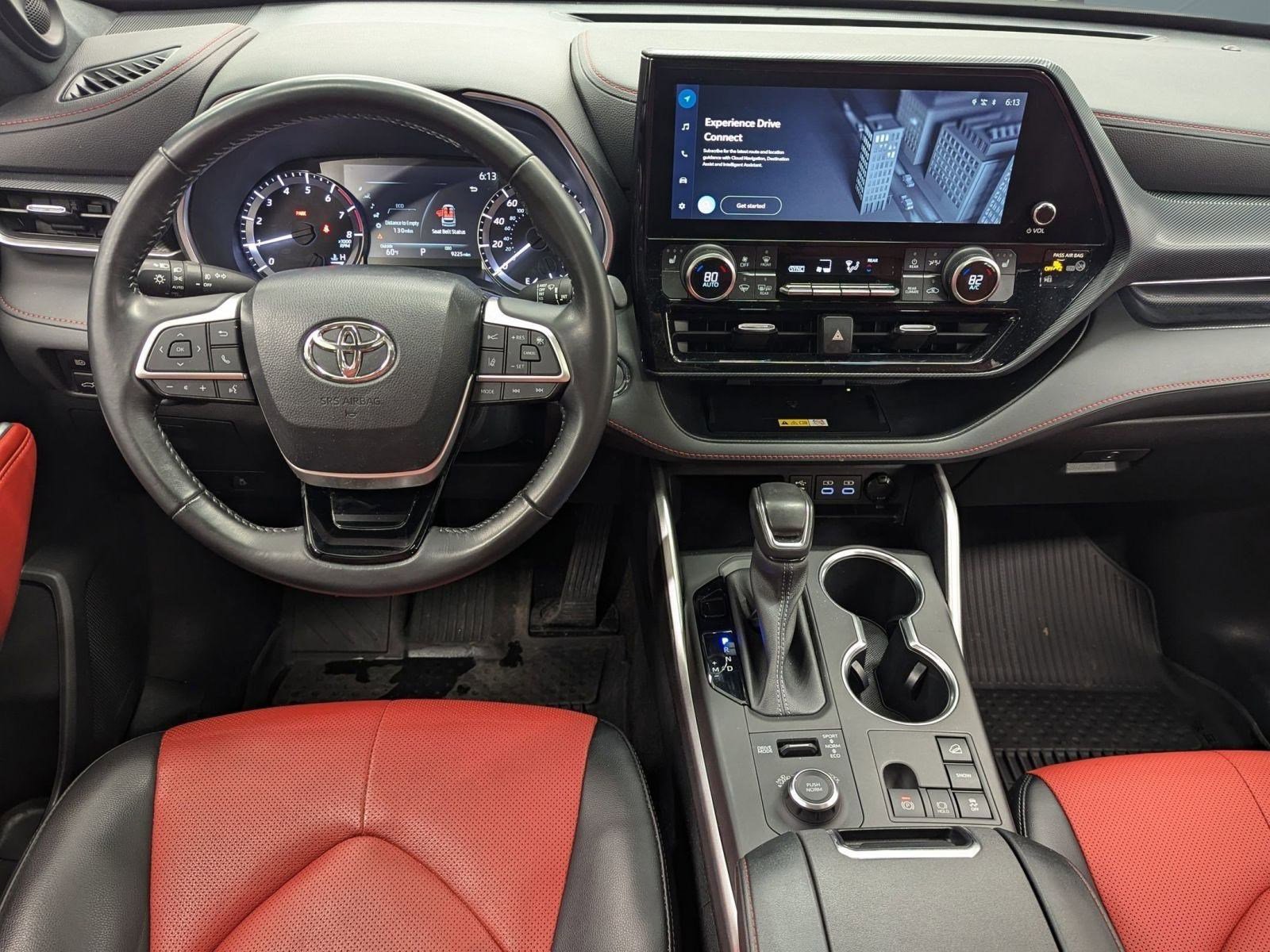 Used 2023 Toyota Highlander XSE image 23