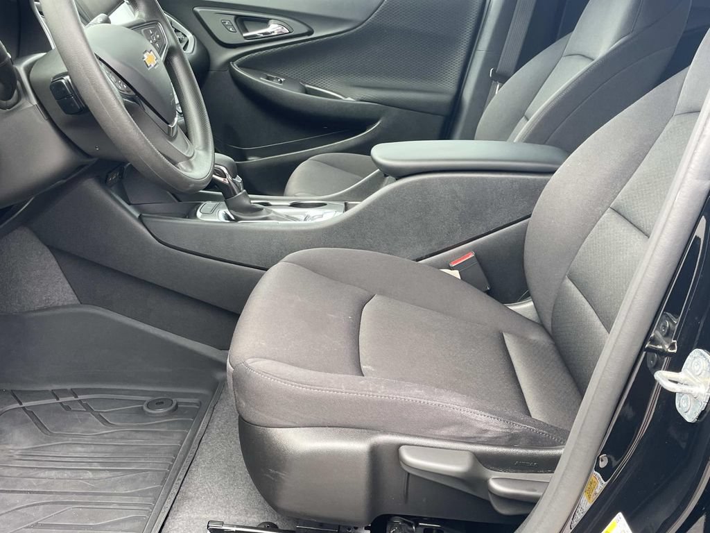 Used 2023 Chevrolet Malibu LS FWD image 16