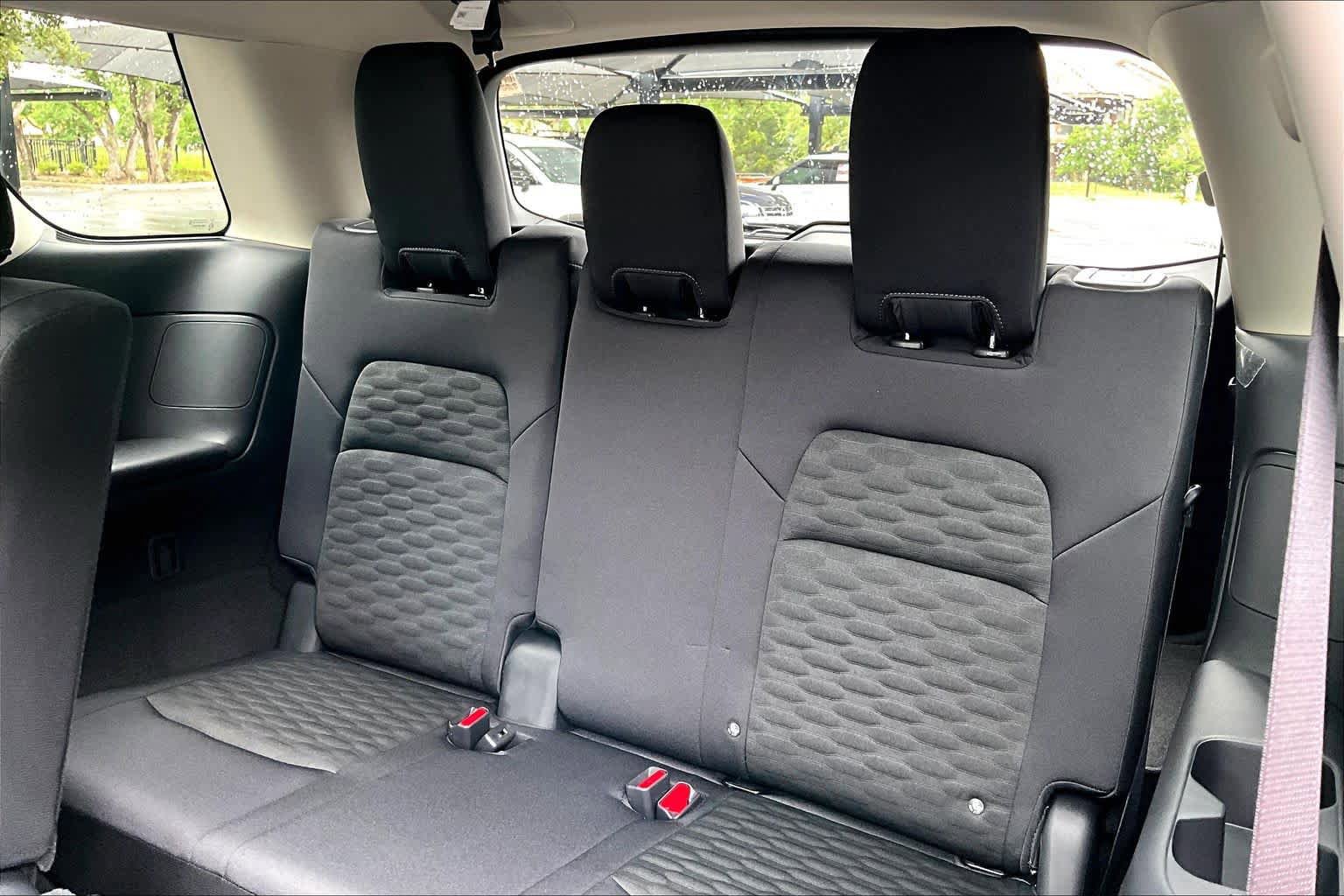 New 2026 Nissan Pathfinder SV w/ SV Premium Package FWD image 20