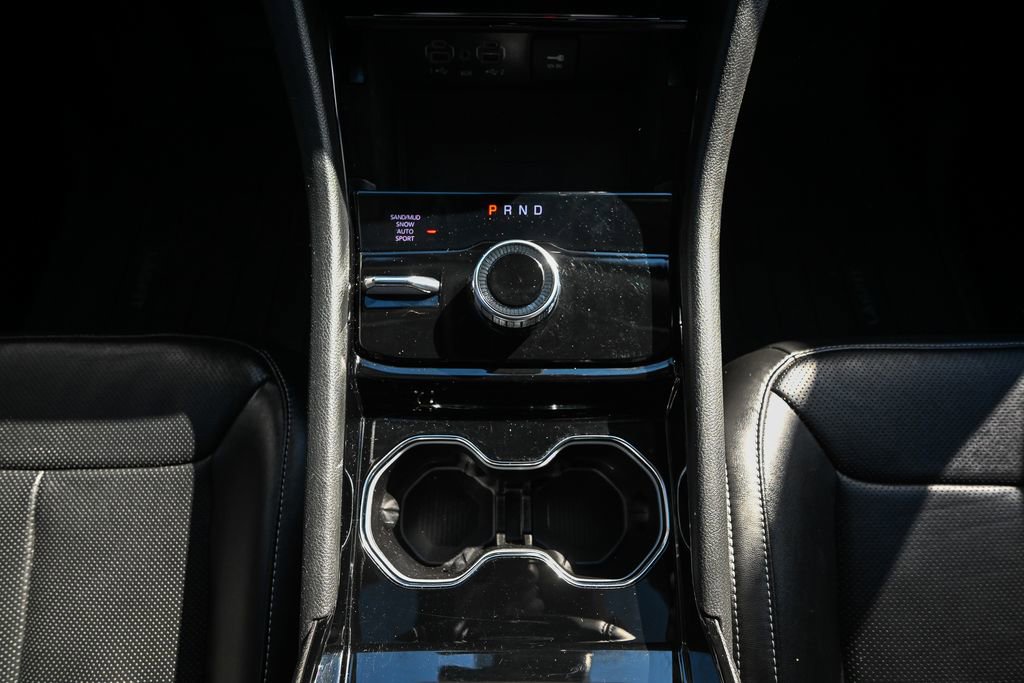 Used 2022 Jeep Grand Cherokee L Limited w/ Luxury Tech Group II image 37