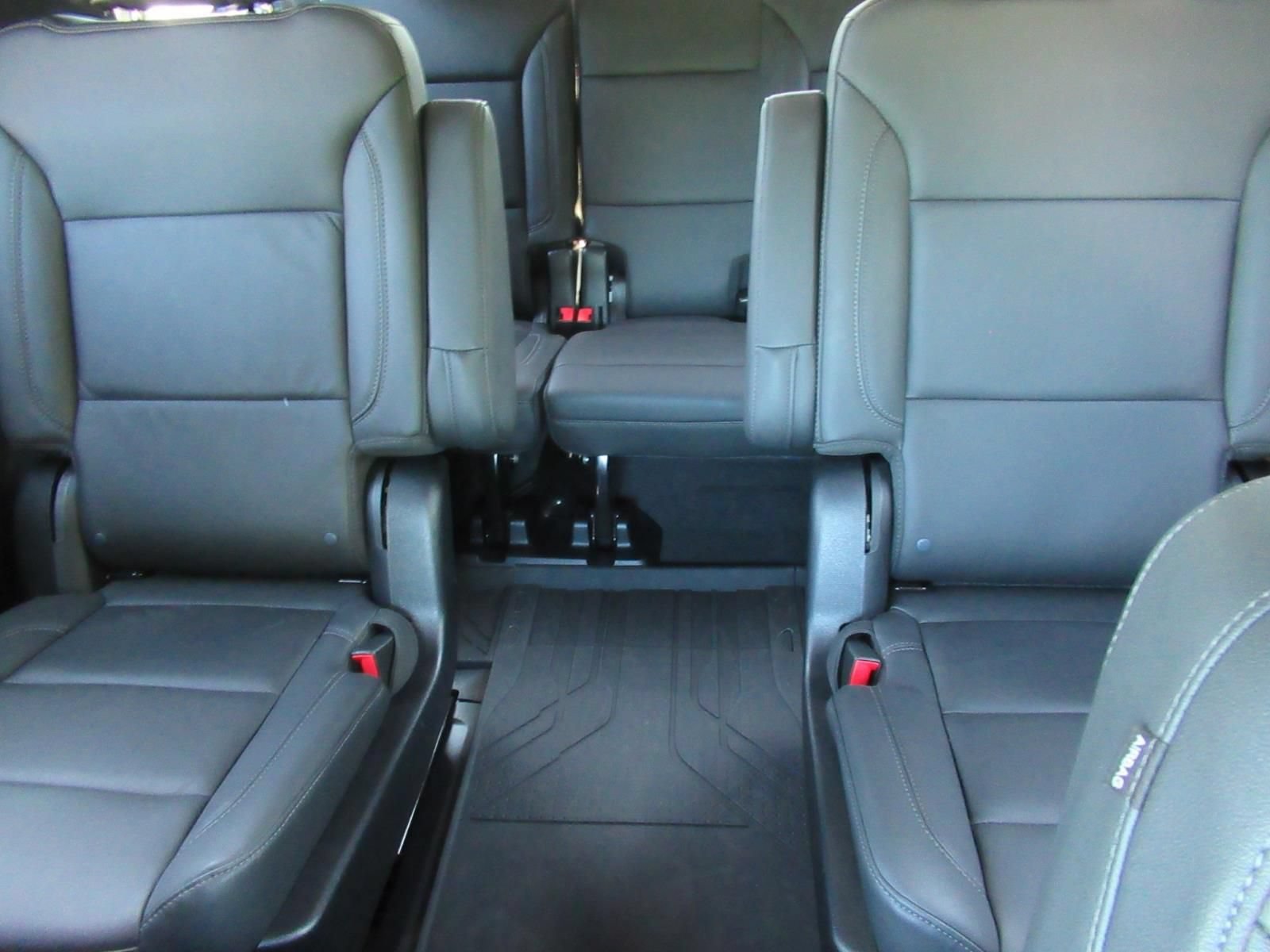 Used 2024 Chevrolet Tahoe Z71 w/ Luxury Package AWD/4WD image 26