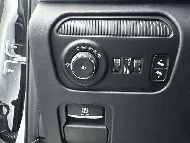 Used 2024 Jeep Grand Wagoneer Series III w/ Rear Seat Video Group 1 image 37