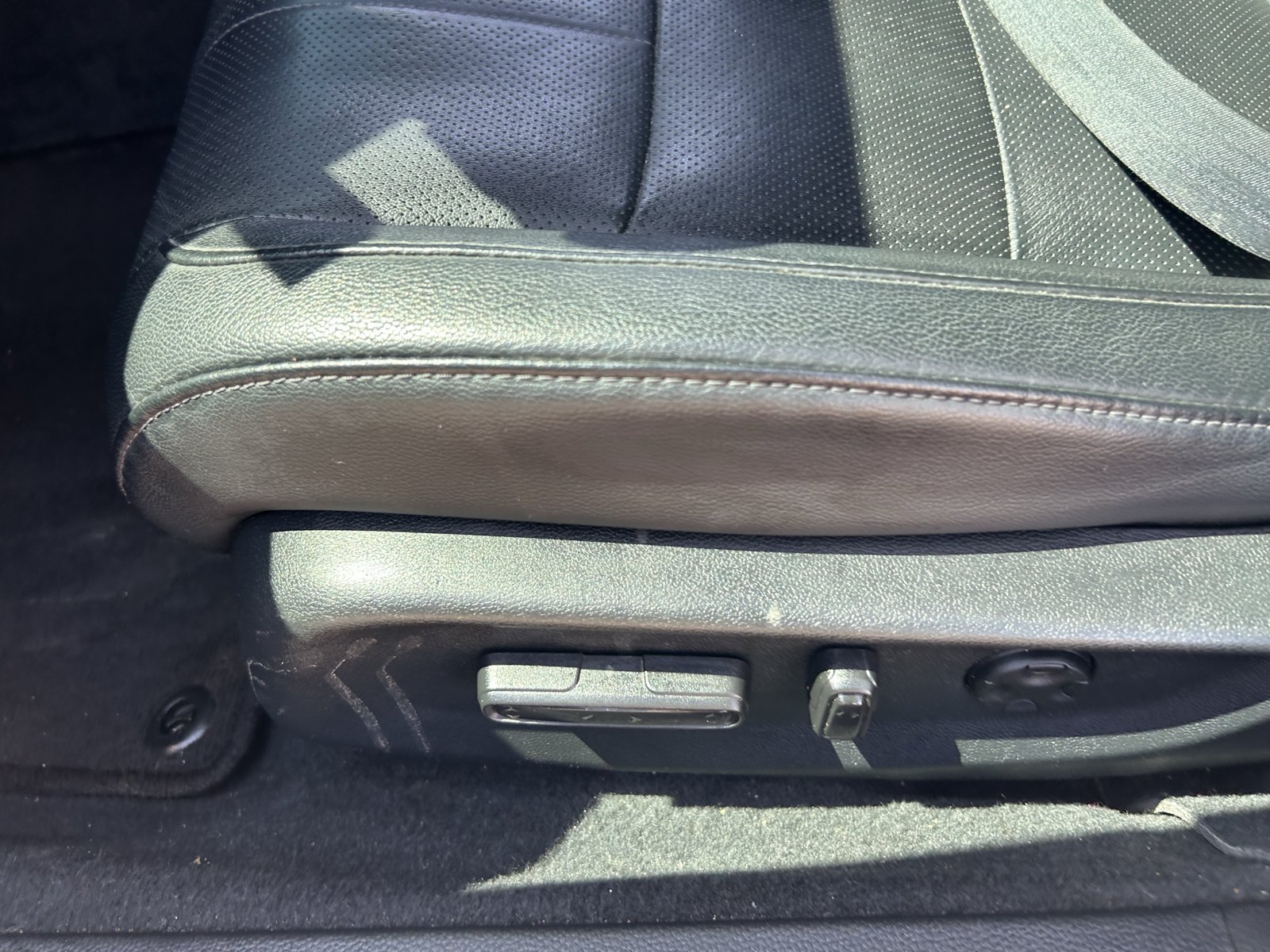 Used 2018 Honda Accord Touring image 14