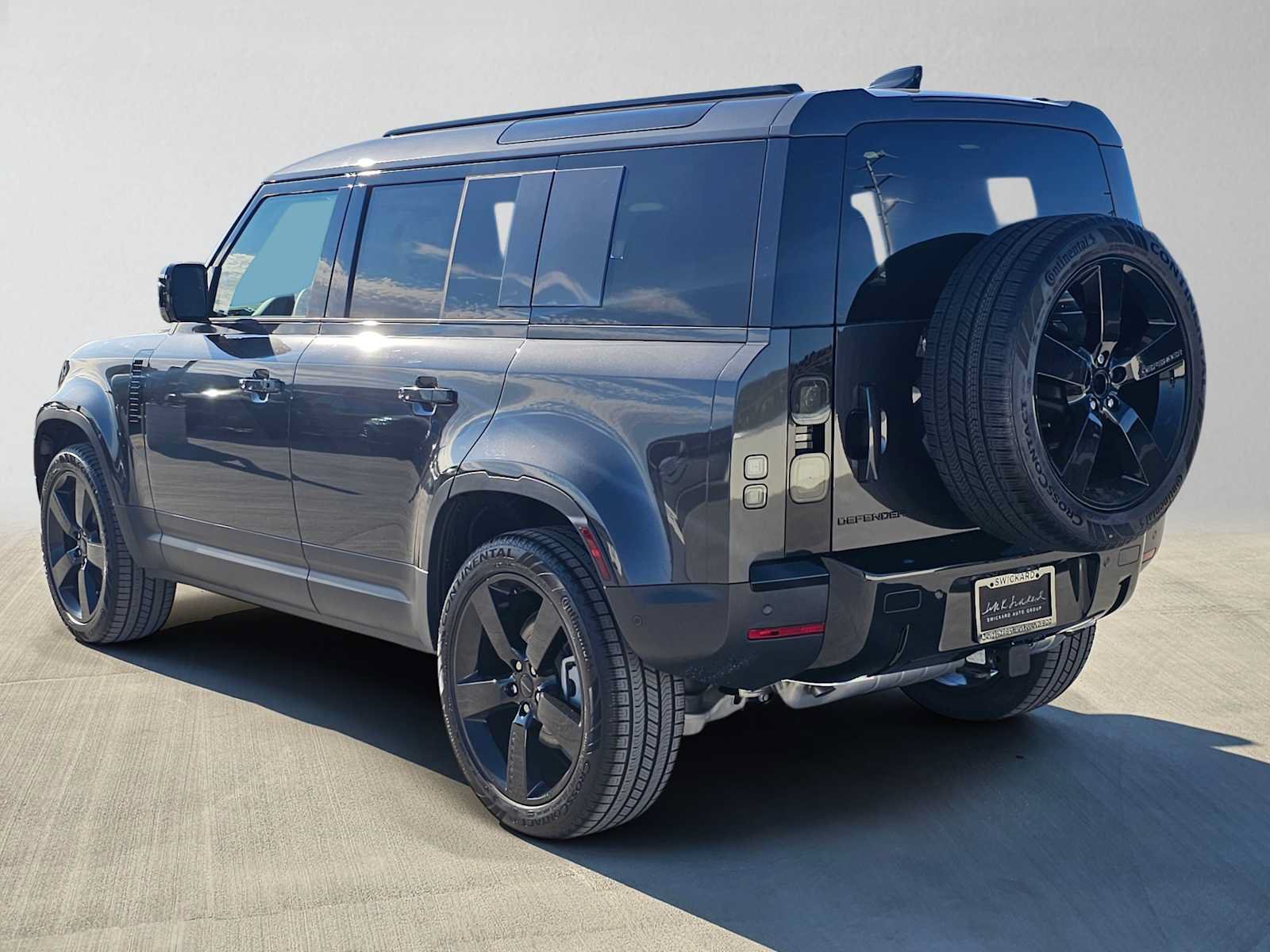 Used 2026 Land Rover Defender 110 S AWD/4WD image 5
