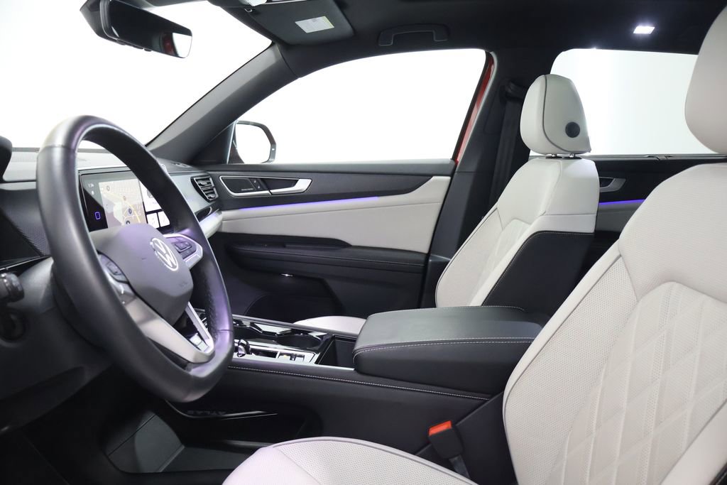 Used 2024 Volkswagen Atlas Cross Sport SEL Premium R-Line image 13